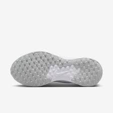 NIKE REVOLUTION 7 - WHITE