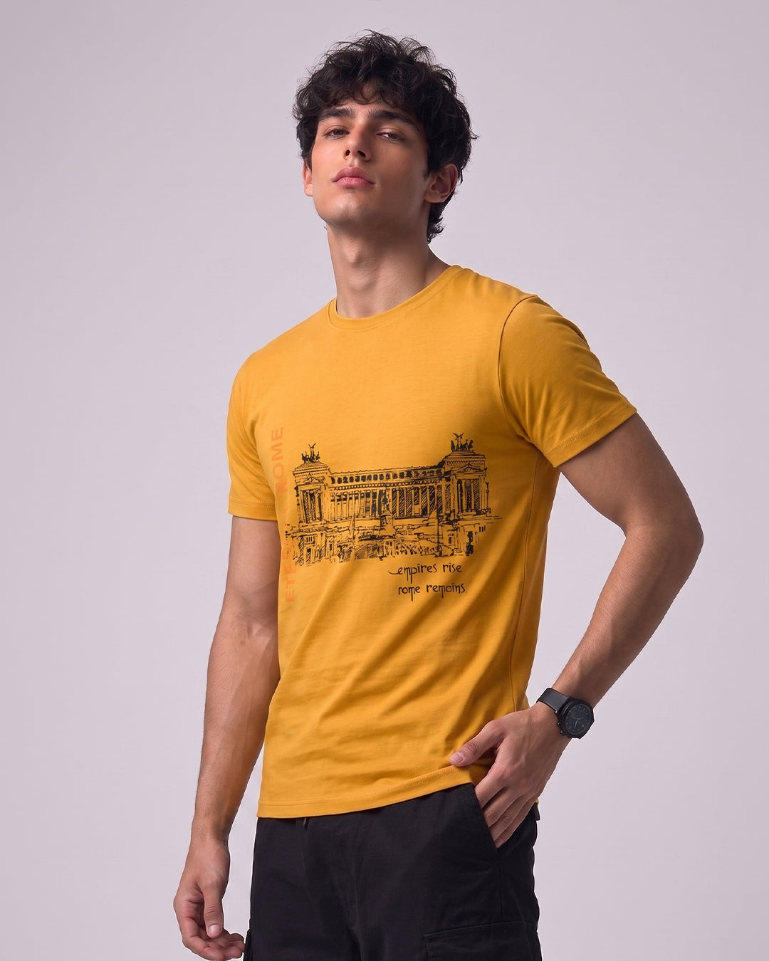 ACTIV GRAPHIC R.NECK T-SHIRT - CAMEL