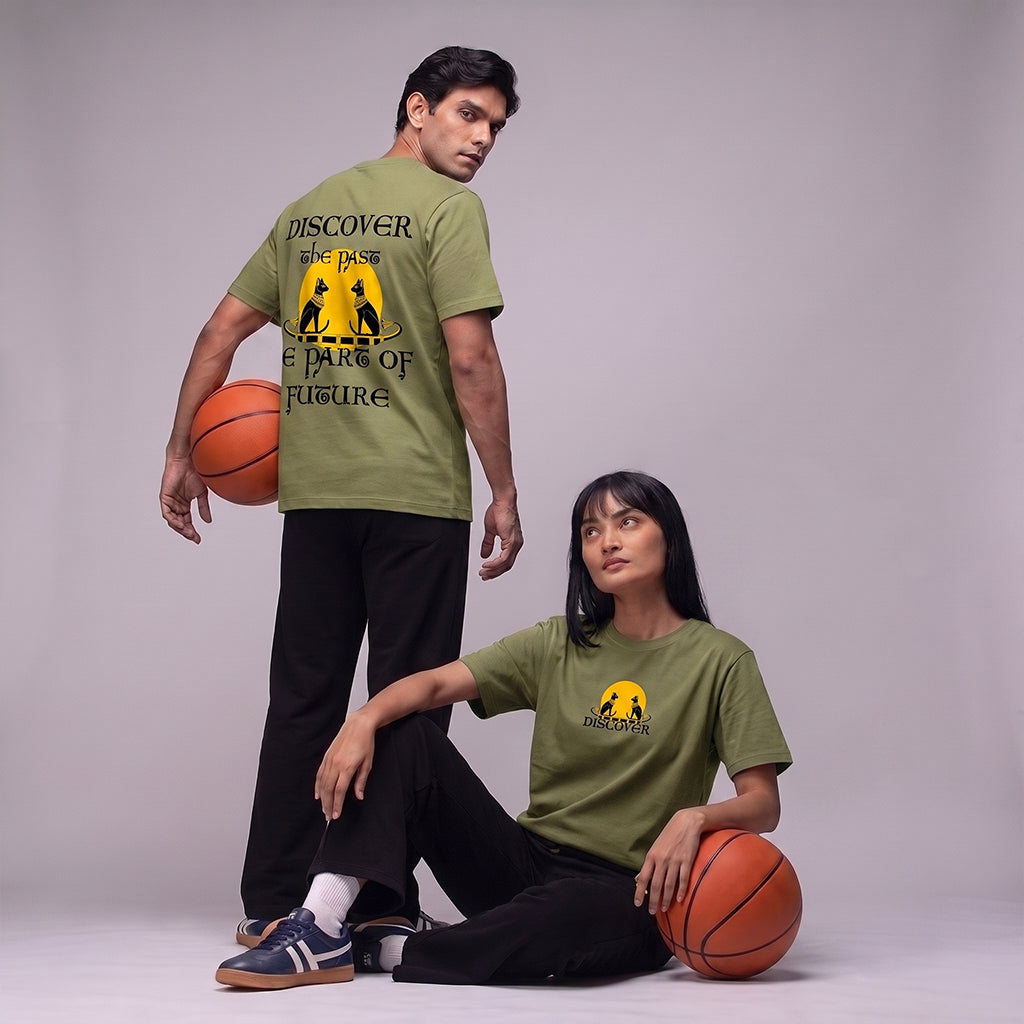 Unisex "Discover" Oversized T-Shirt