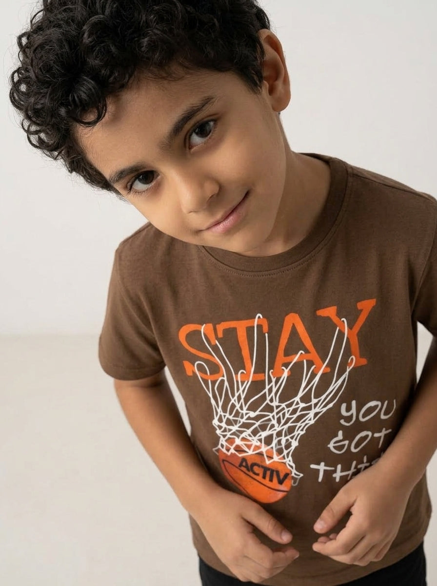 ACTIV GRAPHIC R.NECK T-SHIRT - BROWN