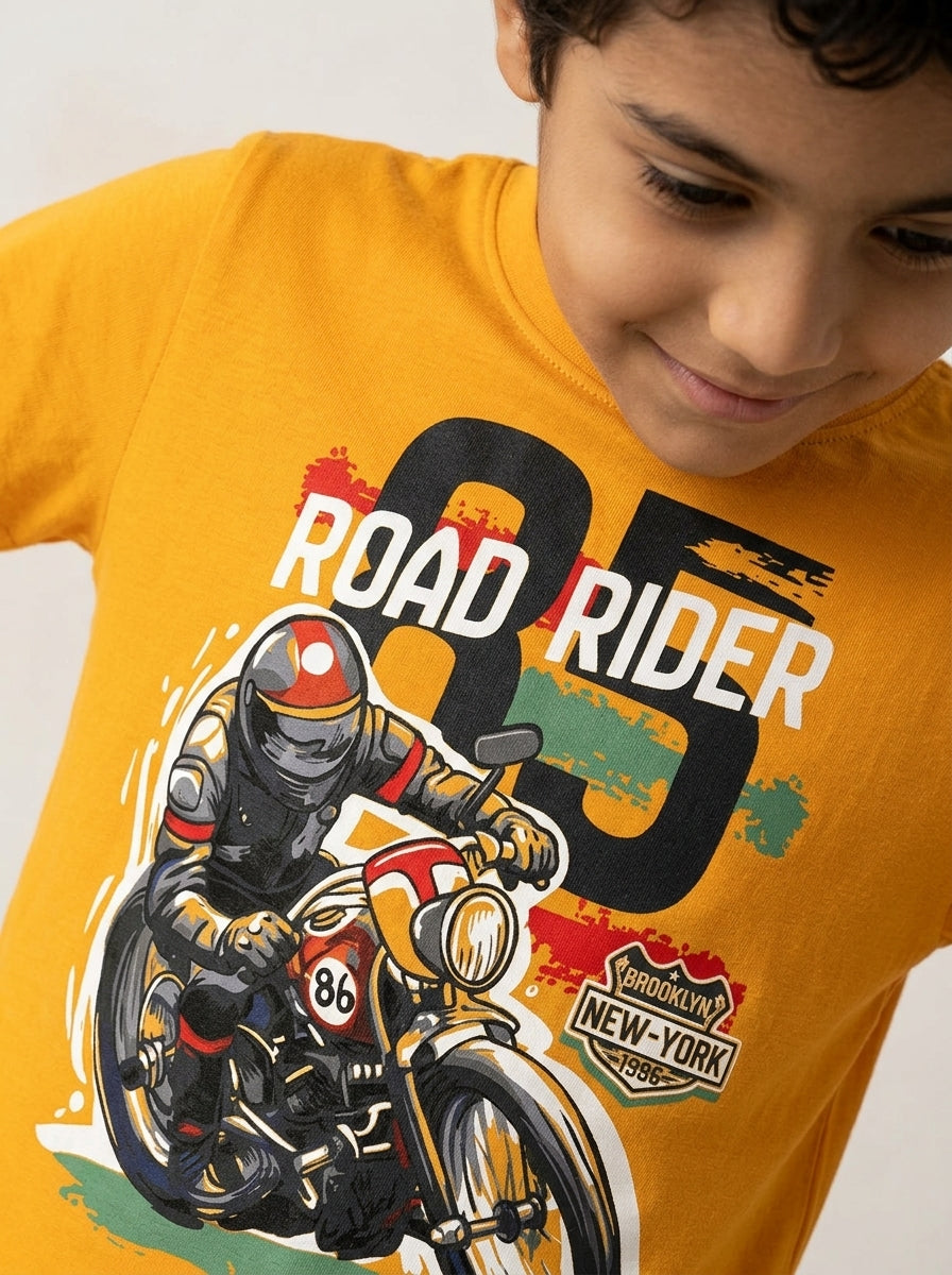 ACTIV GRAPHIC R.NECK T-SHIRT - MUSTARD