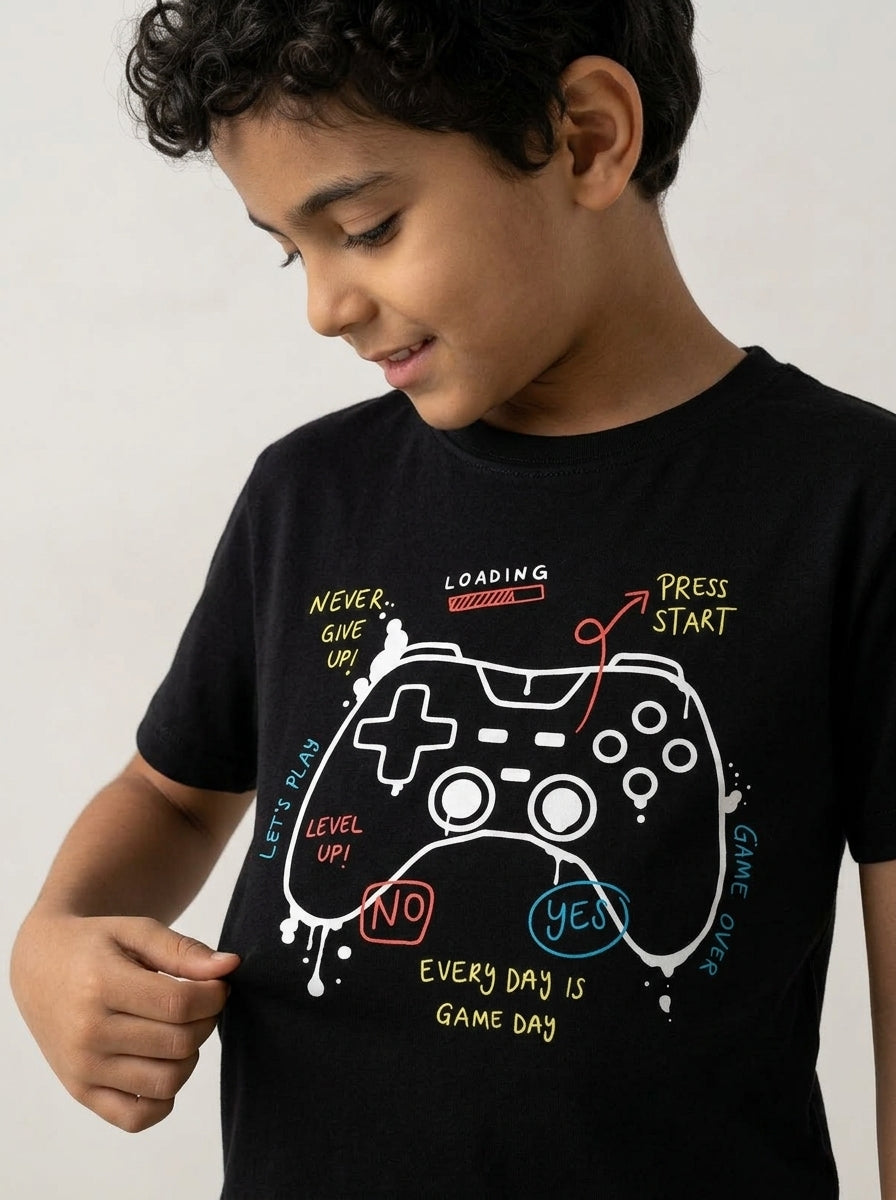 ACTIV GRAPHIC R.NECK T-SHIRT - BLACK
