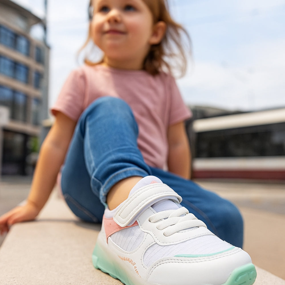ACTIVNEO FASHION SHOES - WHITE