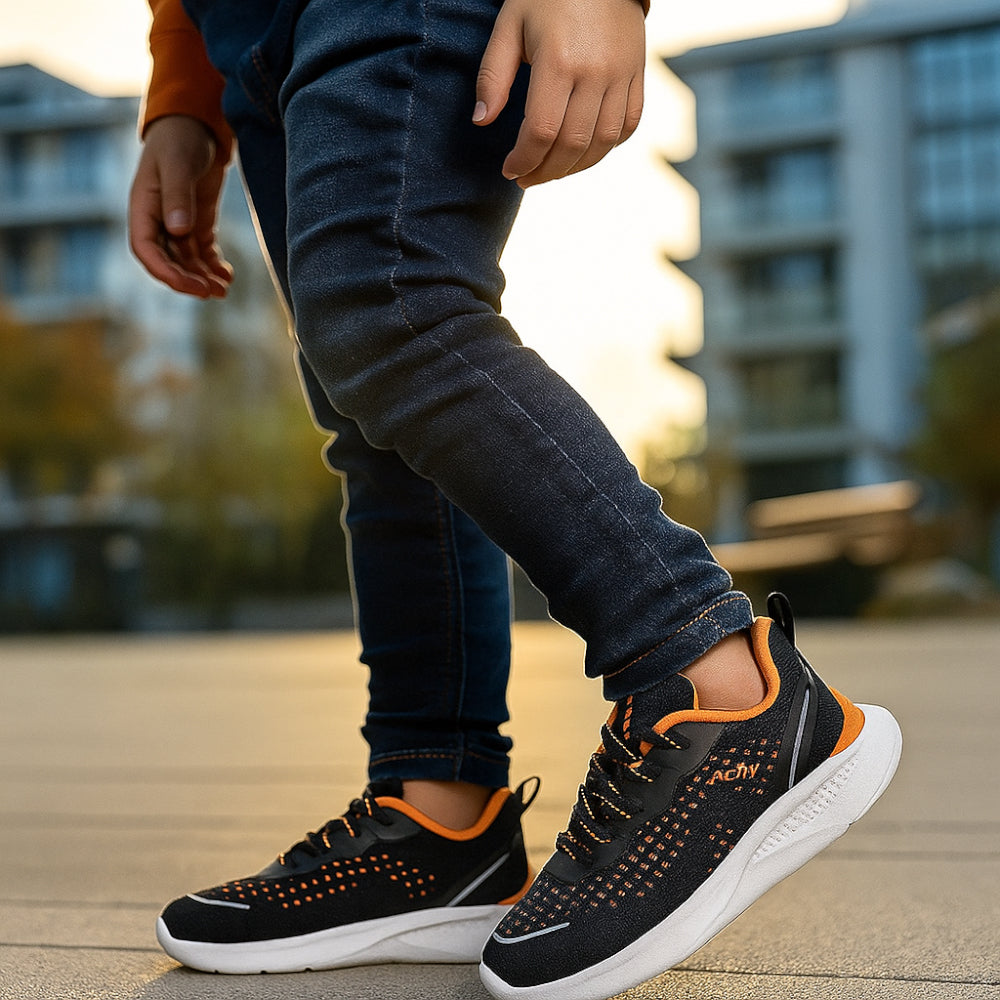 حذاء تدريب أكتيف - أسود