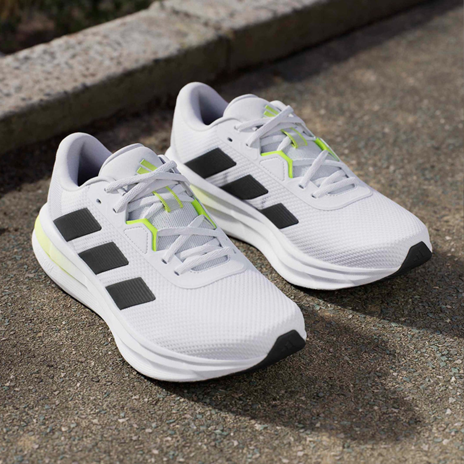 ADIDAS GALAXY 7 M SHOES - FTWWHT