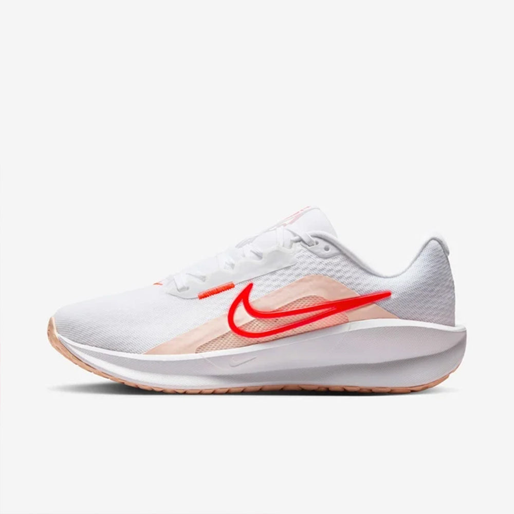 W NIKE DOWNSHIFTER 13 - WHITE