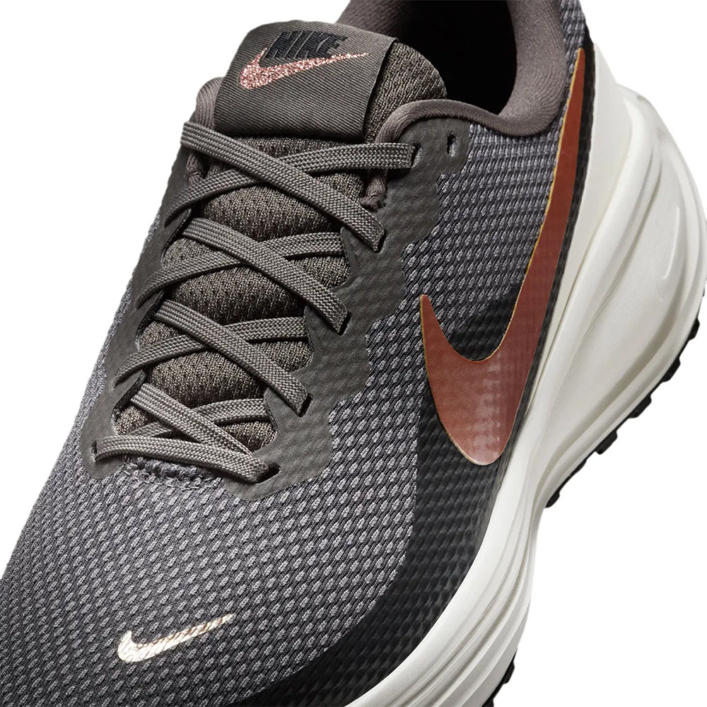 W NIKE REVOLUTION 8 - MEDASHMT