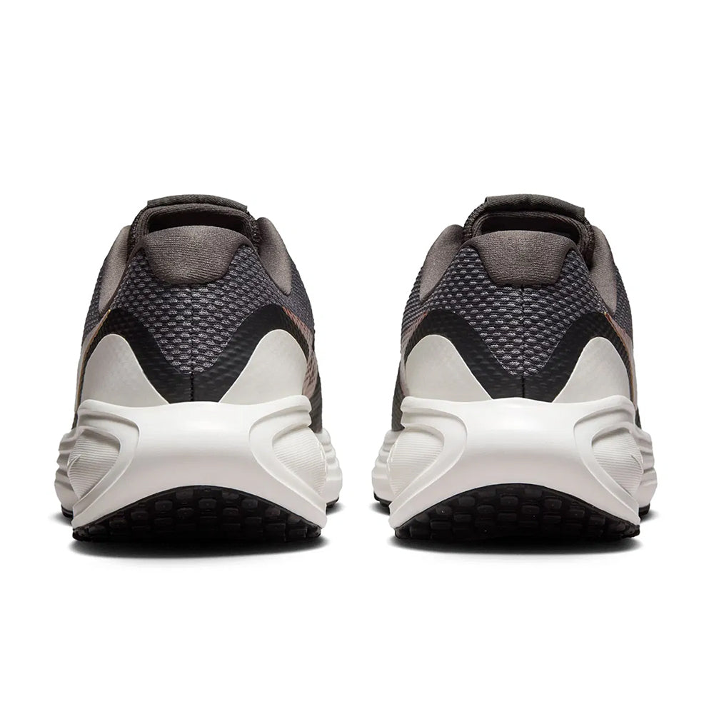 W NIKE REVOLUTION 8 - MEDASHMT