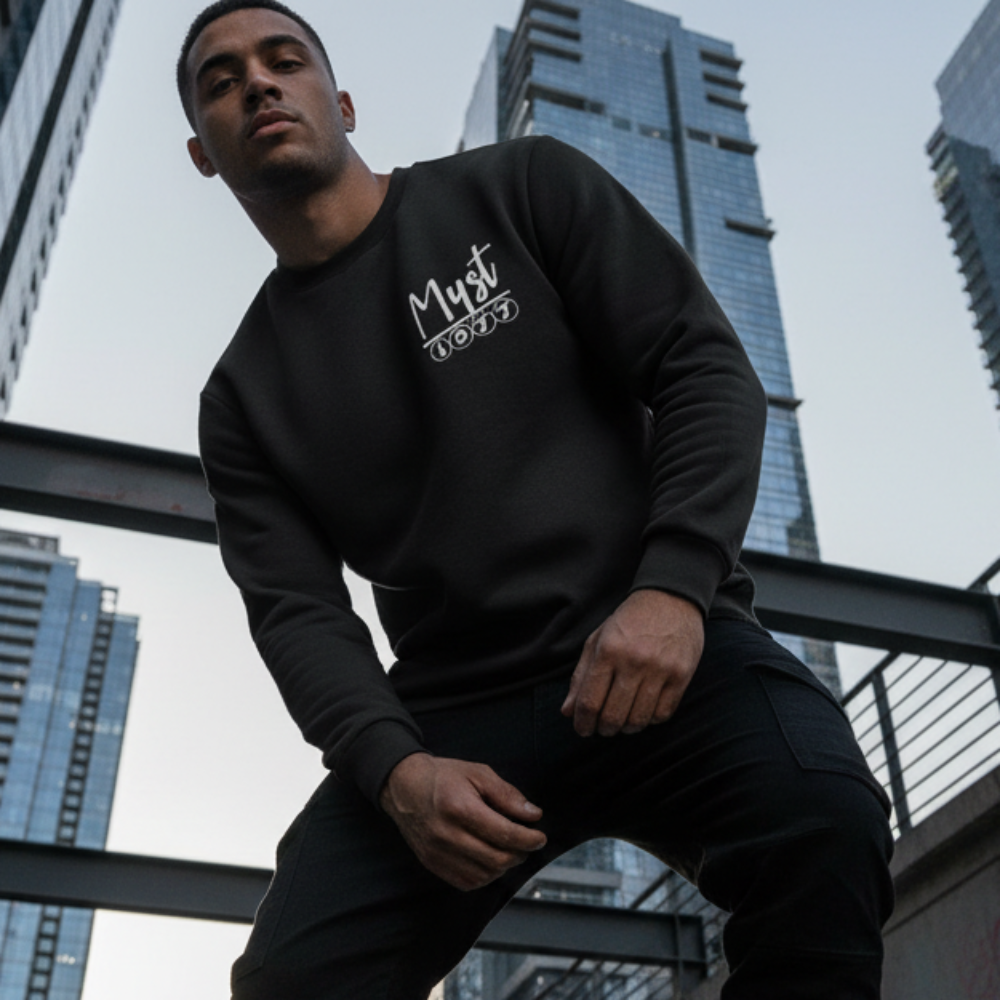 ACTIV GRAPHIC R.NECK SWEATSH - NAVY